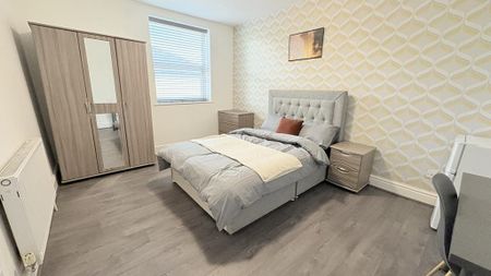 1 bedroom in a house share to rent - Photo 3