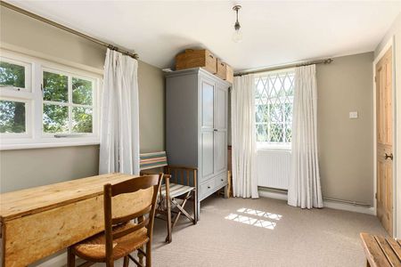 A delightful cottage nestled in a beautiful countryside location. - Photo 3