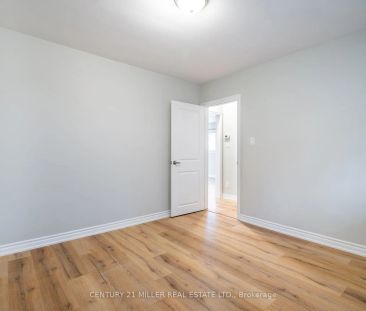 Detached Home For Lease | W9254638 - Photo 1