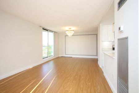 For Lease - 20 Harding Boulevard Unit# 1012, Richmond Hill, Ontario - Photo 3