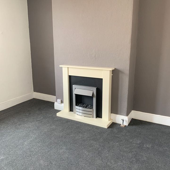 2 Bed Flat, Haydn Road, NG5 - Photo 1