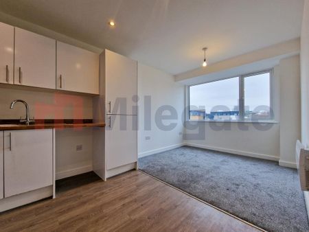 2 bedroom flat to rent - Photo 3