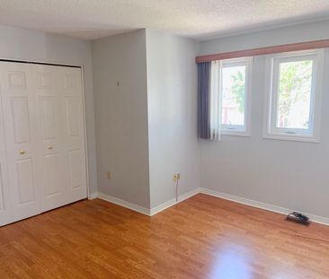 For Lease - 3457 WYMAN Crescent, Hunt Club - Windsor Park Village a... - Photo 3