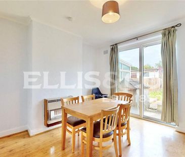 3 bedroom end of terrace house to rent - Photo 5