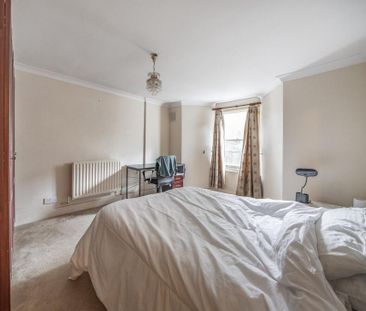 4 bedroom flat to rent - Photo 1