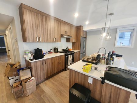 427 Ravenhill Avenue - 2 - Photo 3