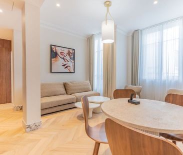 Appartement à louer rue de Rennes, Paris 6ème - Photo 6