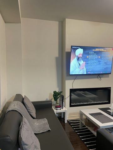 For Lease - 25 Truffle Court, Brampton, Ontario - Photo 3