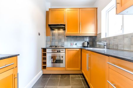 1 Bed Flat, Kensington, W8 - Photo 4