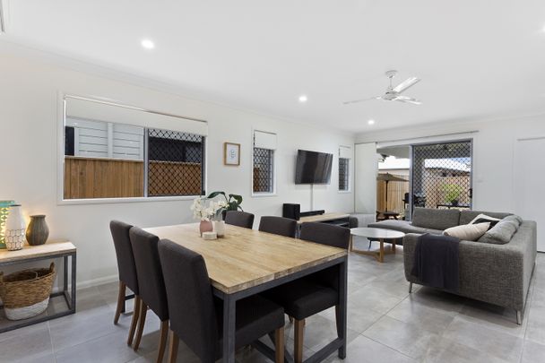 STUNNING 3 BEDROOM HOME IN OONOONBA! - Photo 1