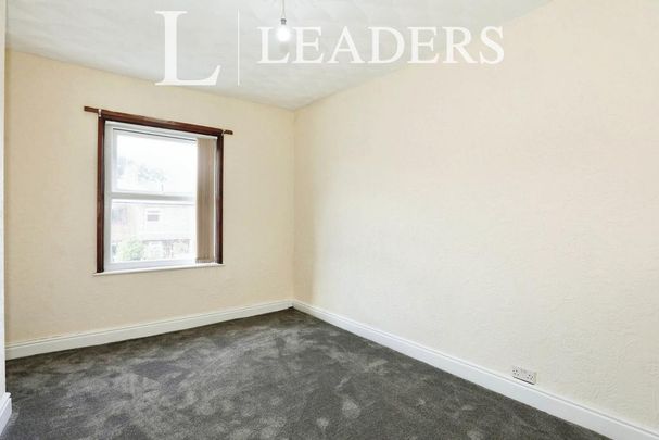 2 bedroom property to rent - Photo 1