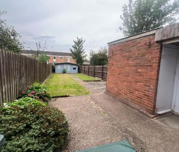 3 bedroom terraced house to rent - Photo 6