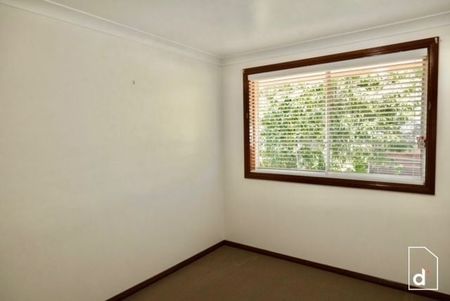 Convenient And Spacious Villa - Photo 2