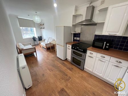 3 bedroom apartment to rent - Photo 3