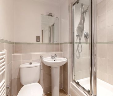 Dowgate House, Whittets Ait, Weybridge, KT13 flat to rent - Photo 6