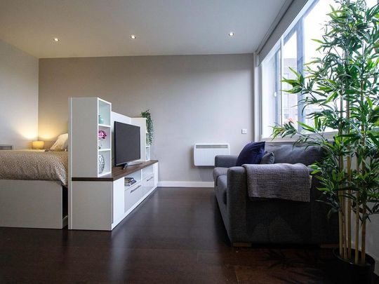 Studio to rent - Photo 1