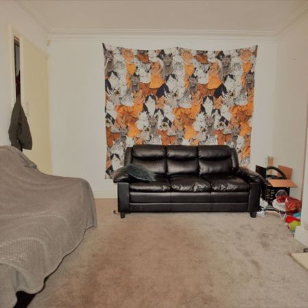 2 bedroom House in Harold Place, Leeds - Photo 4