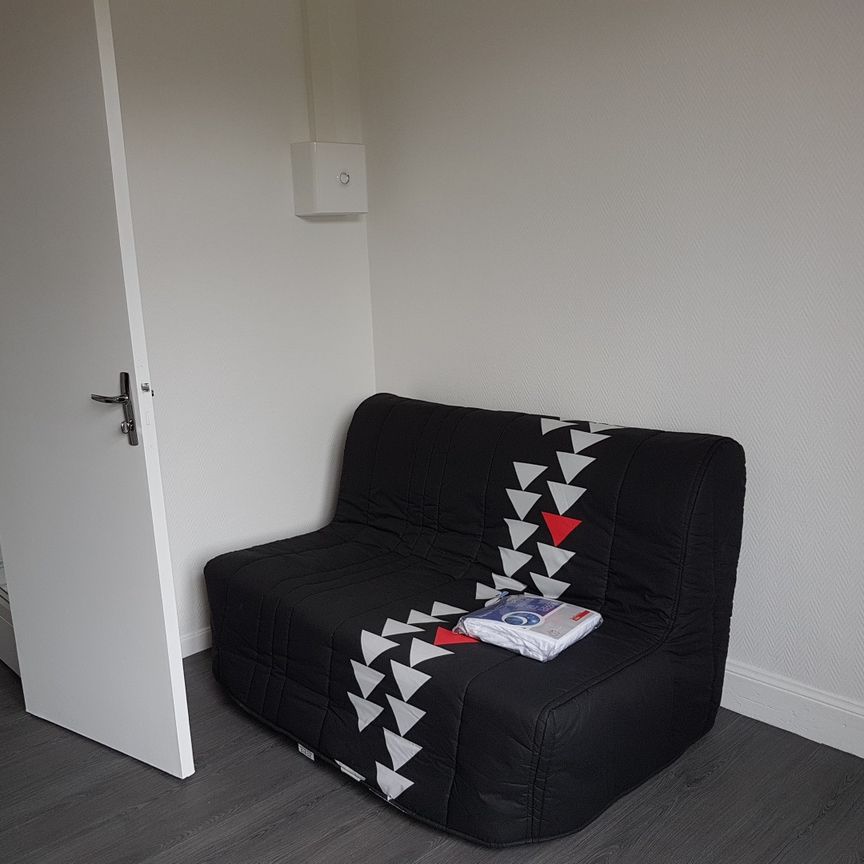 Location Appartement 1 pièce 15m² LENS 62300 - Photo 1