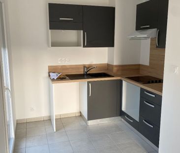 Location Appartement 3 pièces 64m² - Photo 2