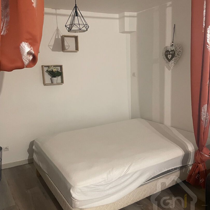 Appartement meublé T1 à TOURVES, - Photo 1