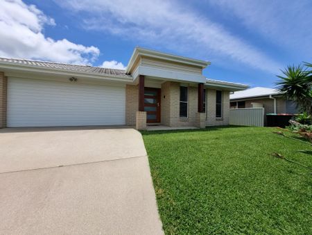 22 SALTWATER CRESCENT - Photo 2