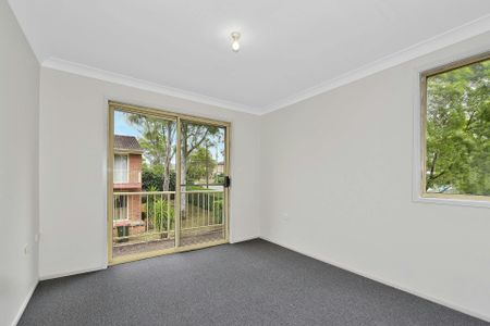 THREE BEDROOM TOWNHOUSE - Photo 2