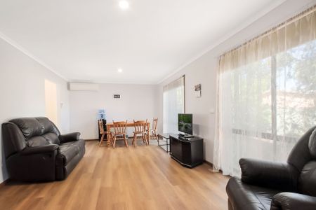 Light-Filled, Low-Maintenance Living with Modern Comforts - Photo 2