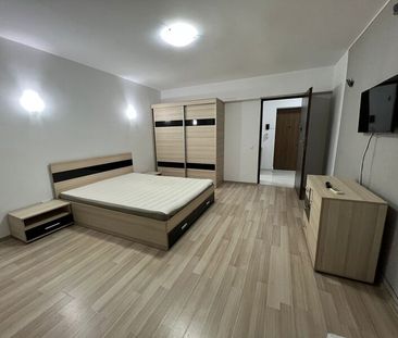 Rond Piata Aba Iulia, Decebal, Bdul. Unirii 75, blocul cu CEC bank, - Photo 6