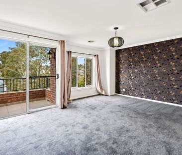Spacious Family Living in the Heart of Highton - Photo 2