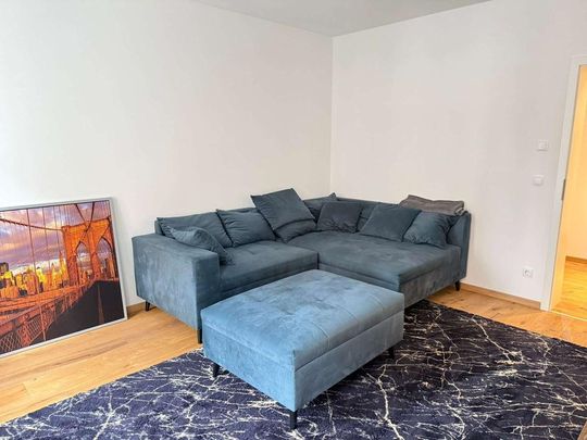 Teilmöblierte 2,5- Zimmer Wohnung I Fußbodenheizung I Balkon - Photo 1