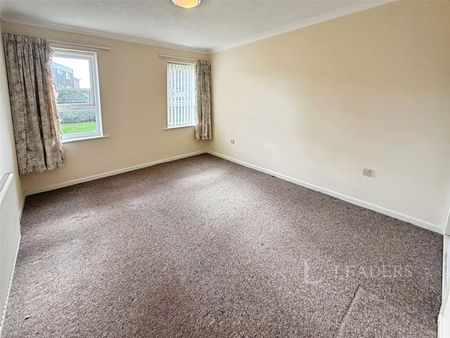2 bedroom apartment to rent Hurst Court, Waterford Place, Christchurch, BH23 - Photo 4