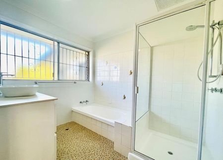 82 Capella Street, 4151, Coorparoo Qld - Photo 4