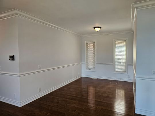 For Lease - 40 Thatcher Crescent, East Gwillimbury, Ontario - Photo 1