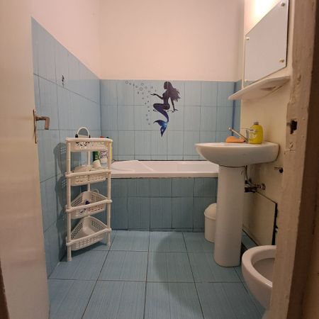 Inchiriez garsonieră în zona Confecții - Photo 4