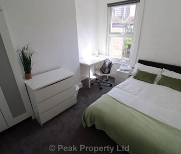 1 bedroom in a house share to rent - Photo 1