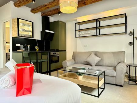 Calle del Desengaño, Madrid, Community of Madrid 28004 - Photo 2