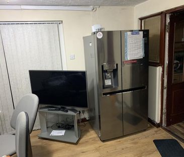 3 bedroom house share to rent - Photo 2