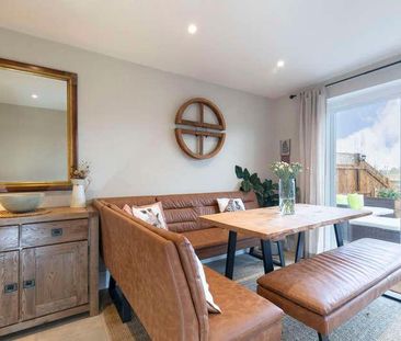 Swindon Lane, Cheltenham, GL50 - Photo 3