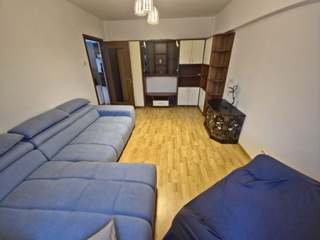 Apartament 2 camere Tomis II decomandat modern renovat com - Fotografie 4