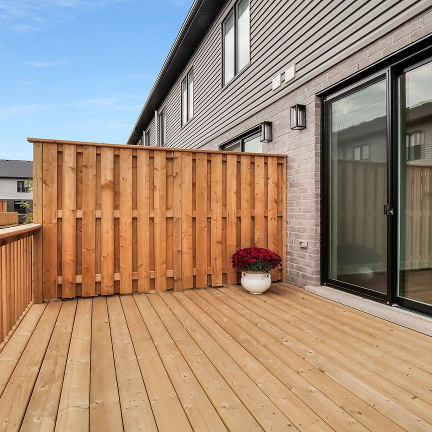 For Lease - 175 Doan Drive Unit# 239, Middlesex Centre, Ontario - Photo 1