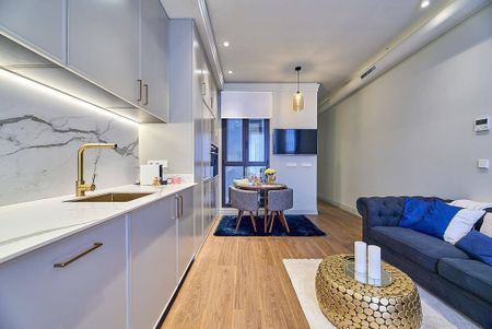 1 room luxury Flat for rent in Valencia - Photo 5