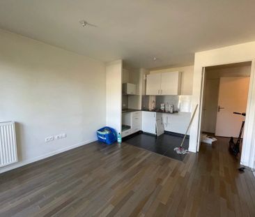 Location Appartement 2 pièces 37 m2 à Pantin - Photo 2