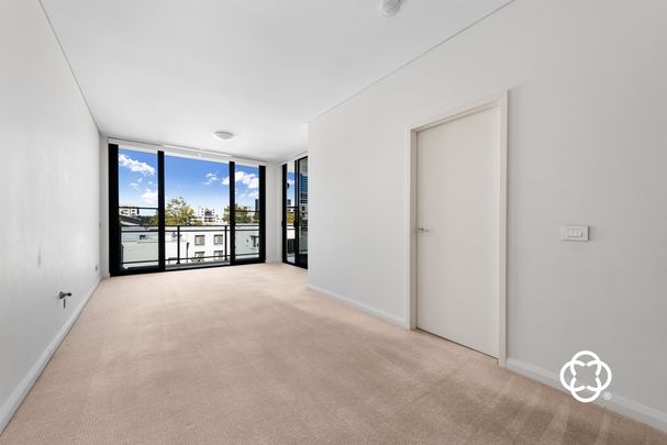 445/17 Marine Parade, 2127, Wentworth Point Nsw - Photo 1