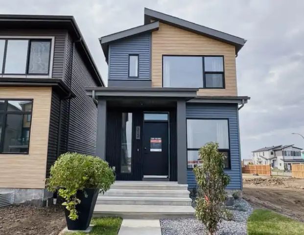 Brand New Modern 3 Bedroom 2.5 Bath House | 435 30 Street Southwest, Edmonton - Photo 1