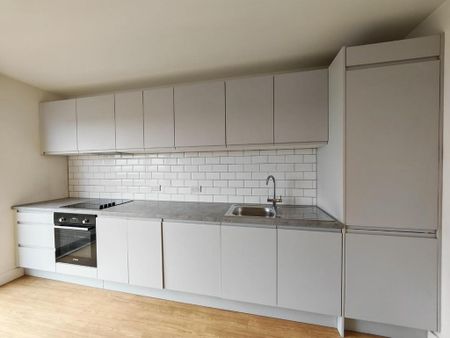 2 bedroom apartment to rent - Photo 5