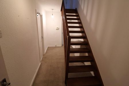 2 bedroom maisonette to rent - Photo 3