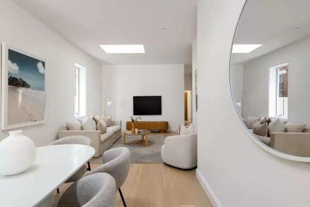 Beautifully renovated family sanctuary - Photo 3