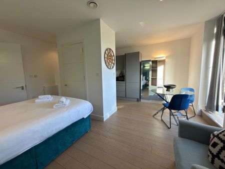 Studio to rent - Photo 3