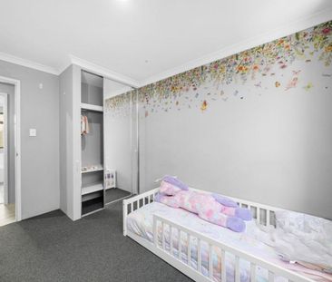 Spacious outdoor living - Photo 6