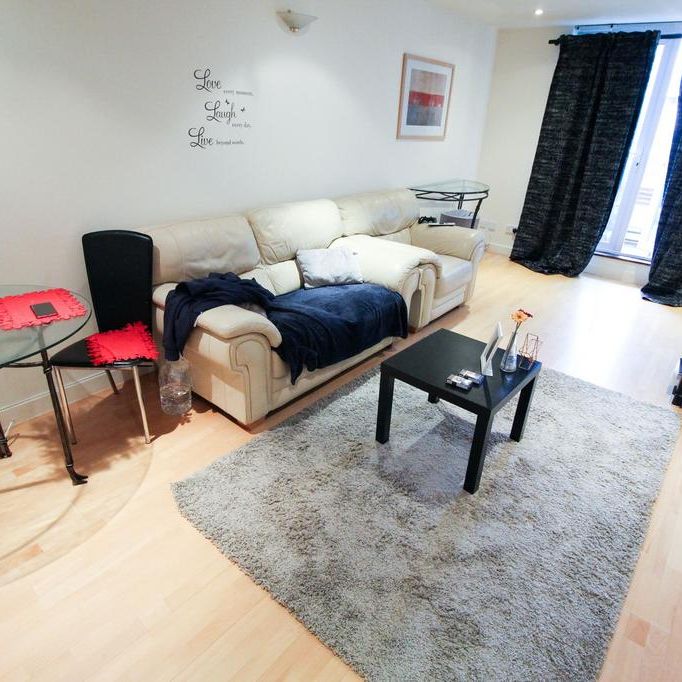 1 bedroom flat to rent - Photo 1